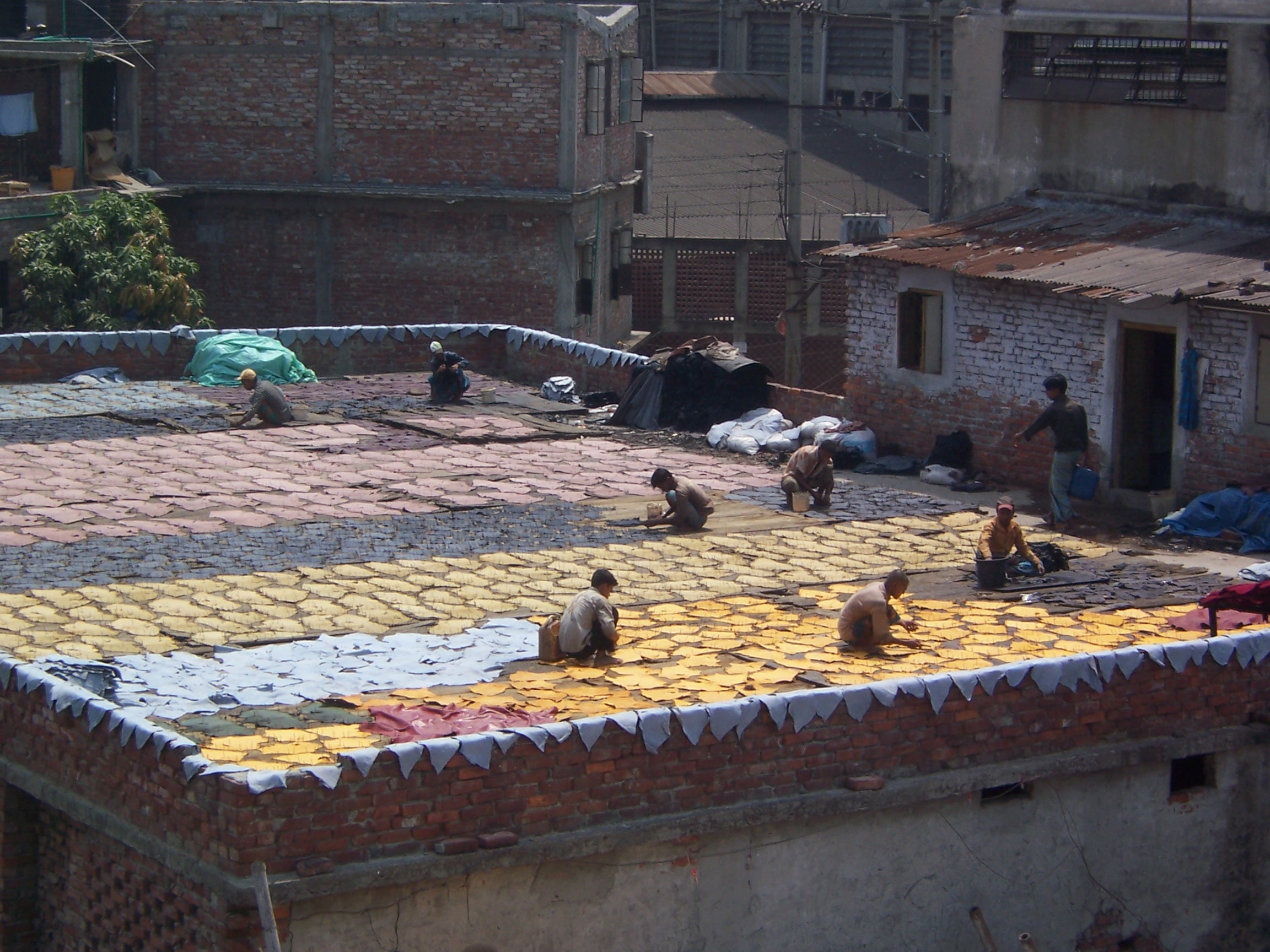 In Hazaribagh solar energy is used for drying on rooftops UNIDO renewable energy in tanning industry solar water heating